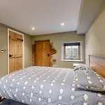 2 Bed In 93820 Holiday home Dalston