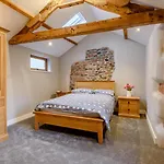 בית נופש 2 Bed In Carlisle Oc-93820 *