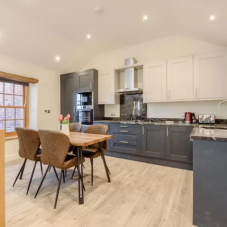 Дом отдыха 2 Bed In 93820 Dalston