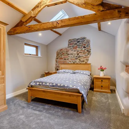2 Bed In Carlisle Oc-93820 Ferienhaus *