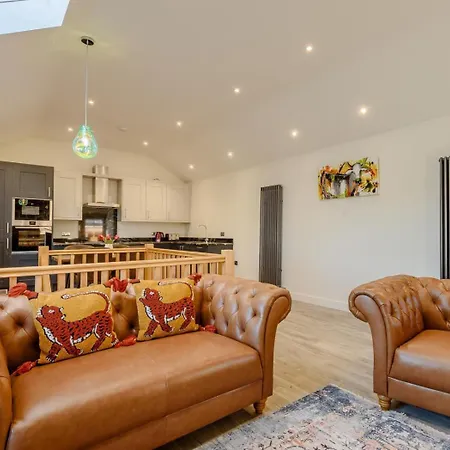 2 Bed In Carlisle Oc-93820 Dalston